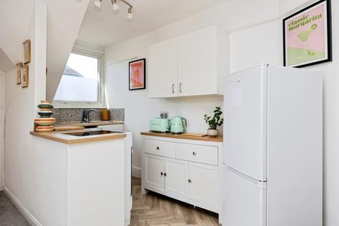 1 bedroom flat for sale, York Road, Guildford, Surrey, GU1