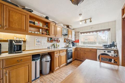 Thornbury Close, London, N16 8UX