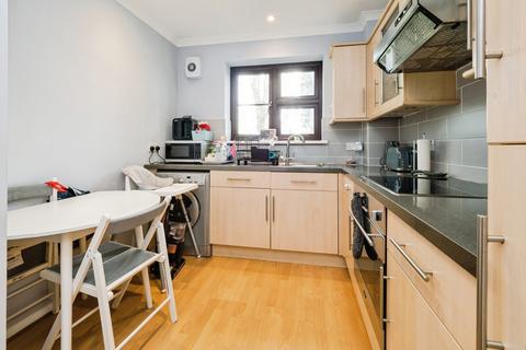 1 bedroom flat for sale, Orchid Close, Abridge, Romford, Essex, RM4