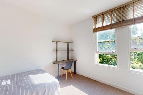 5 bedroom flat to rent, Hyde Terrace, Leeds LS2