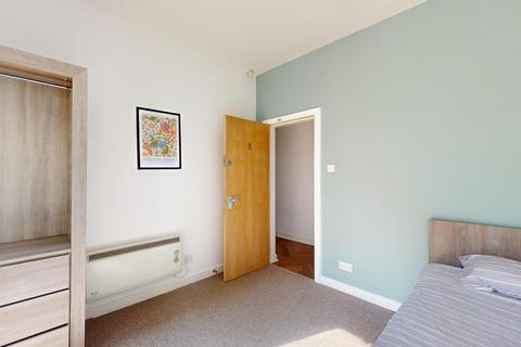 5 bedroom flat to rent, Hyde Terrace, Leeds LS2