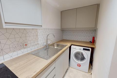 2 bedroom flat to rent, Hyde Terrace, Leeds LS2