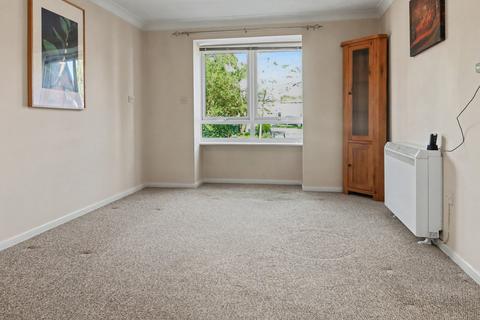 2 bedroom flat for sale, Flat 22, Fircroft, Banbury OX16 9XT