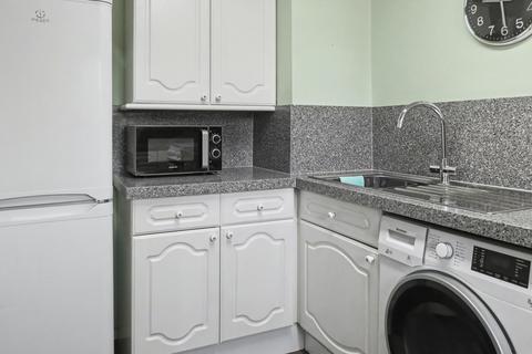 2 bedroom flat for sale, Flat 22, Fircroft, Banbury OX16 9XT