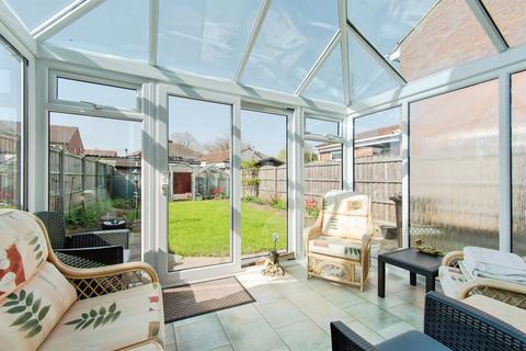 3 bedroom semi-detached house for sale, Mayors Walk, Castleford