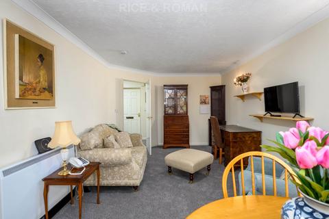 undefined, Mount Hill, Epsom KT18