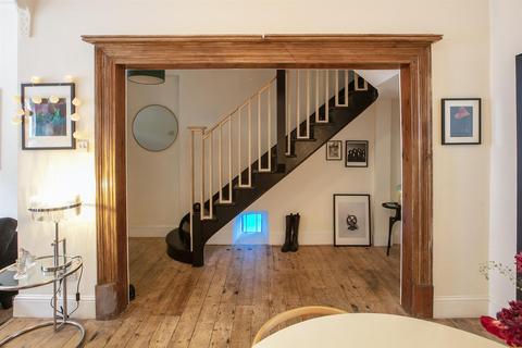 4 bedroom terraced house for sale, Gautrey Road, Nunhead, SE15