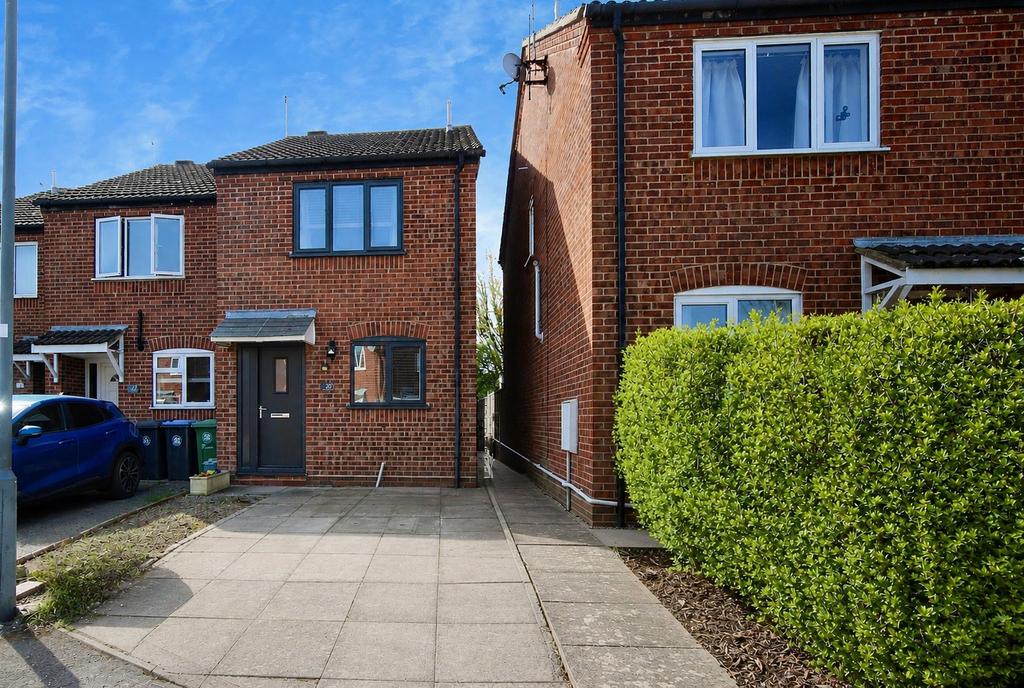 2 bedroom end of terrace house for sale