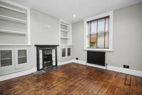 2 bedroom house for sale, Stoughton Road, Guildford