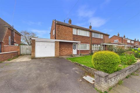 3 bedroom semi-detached house for sale, Grange Road, Newark