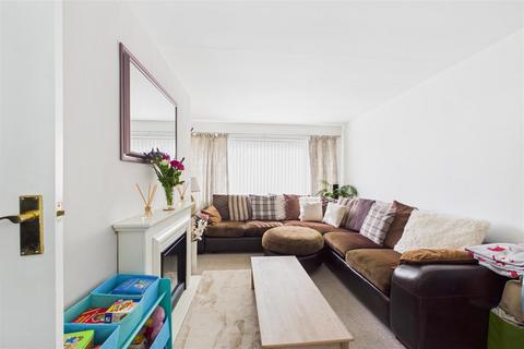 3 bedroom semi-detached house for sale, Grange Road, Newark