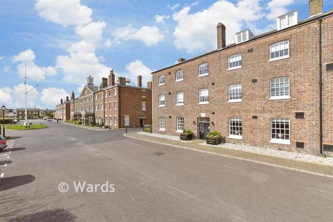 2 bedroom ground floor flat for sale, Mountbatten House, Deal CT14