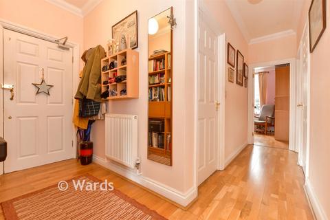 2 bedroom ground floor flat for sale, Mountbatten House, Deal CT14