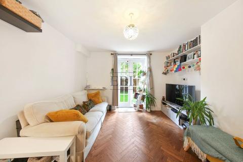 1 bedroom apartment for sale, Macaulay Square, Clapham, SW4