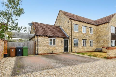 3 bedroom semi-detached house for sale, Harvest Court, Lincoln, LN2
