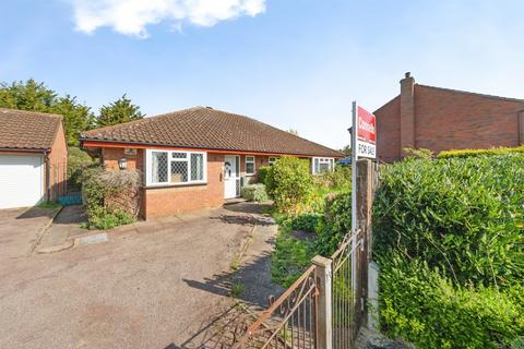 3 bedroom detached bungalow for sale, Wedgwood Avenue, Blakelands, Milton Keynes
