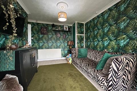 2 bedroom bungalow for sale, Wibsey Park Avenue, Wibsey, Bradford, BD6