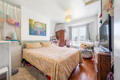 undefined, Sunny Bank, South Norwood, London, SE25