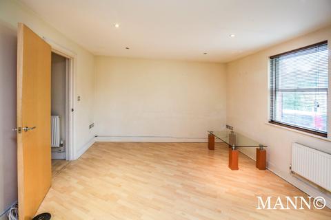 2 bedroom flat to rent, -203 Kirkdale, London, SE26