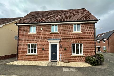 4 bedroom detached house to rent, Bramble Walk, Red Lodge, BURY ST. EDMUNDS