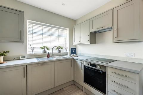 2 bedroom detached bungalow for sale, LOWER ROAD, FETCHAM, KT22