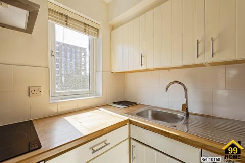 Studio to rent, Pasteur Close, London, NW9