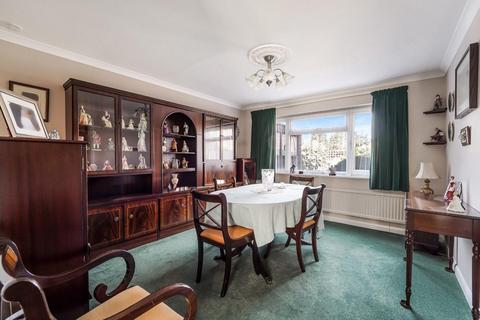 4 bedroom detached house for sale, Chessington Road, Ewell