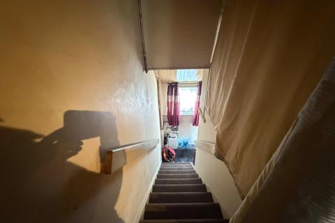 1 bedroom flat for sale, First floor flat,  37 South Market Road, Great Yarmouth, Norfolk NR30 2BT
