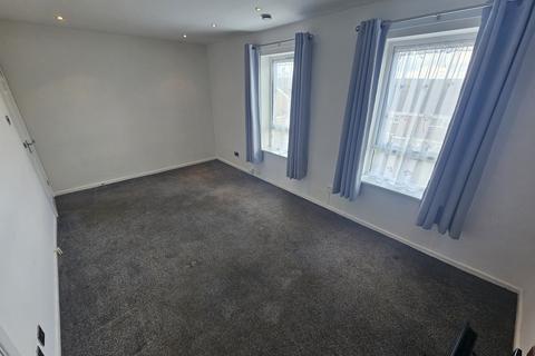 1 bedroom apartment to rent, Apperley Way, HALESOWEN, B63