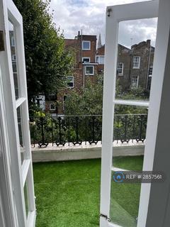 1 bedroom in a house share to rent, Offord Road, London, N1