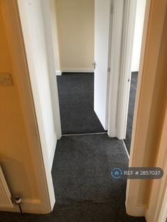 2 bedroom flat to rent, Romola Road, London, SE24