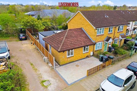 2 bedroom semi-detached bungalow for sale, Chatsworth Road, Dartford