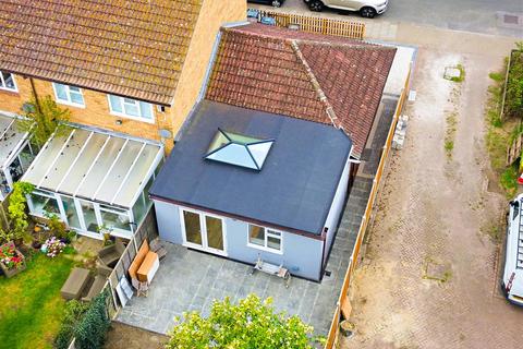 2 bedroom semi-detached bungalow for sale, Chatsworth Road, Dartford