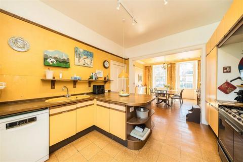 6 bedroom detached house for sale, Groveway, London SW9