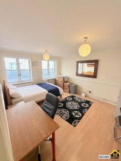3 bedroom flat to rent, 200 Mile End Road, London, Greater E1