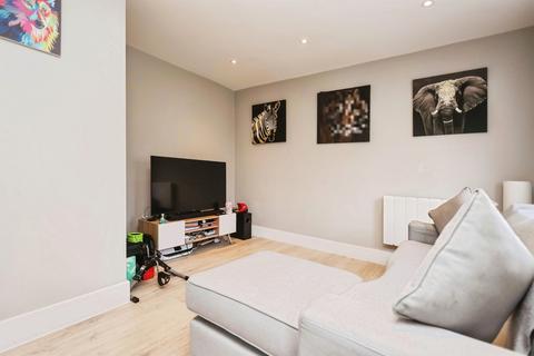 1 bedroom flat for sale, Birmingham Road, Sutton Coldfield