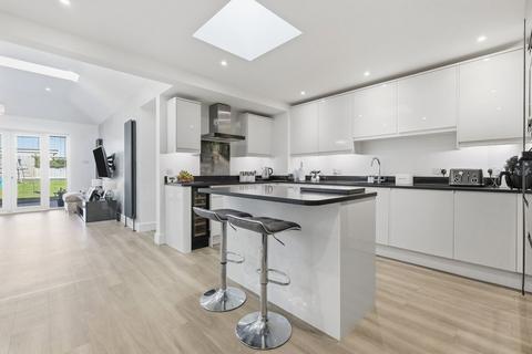 3 bedroom semi-detached bungalow for sale, Church Street, Billericay CM11