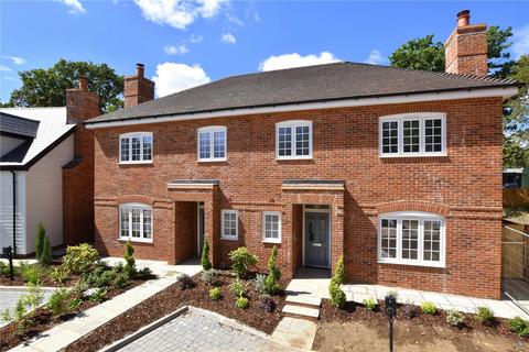 3 bedroom semi-detached house for sale, Chiddingfold Road, Dunsfold, GU8