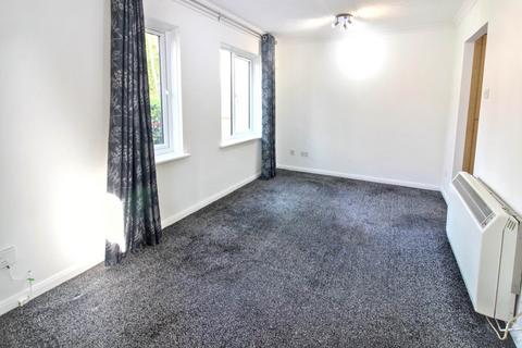 Studio to rent, Langstone Court, Aylesbury