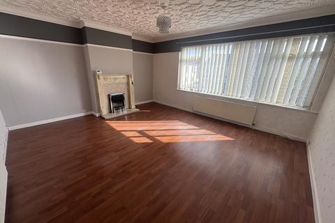 2 bedroom maisonette to rent, Lytham Road, Blackpool FY1