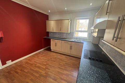 2 bedroom maisonette to rent, Lytham Road, Blackpool FY1