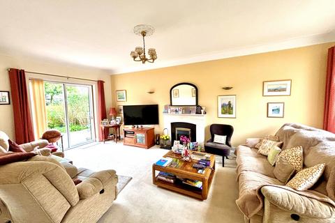 undefined, Western Avenue, Egham, Surrey, TW20