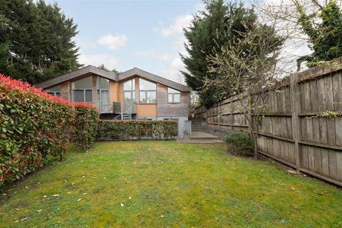 3 bedroom semi-detached house for sale, Bell Brook Rise, London N11