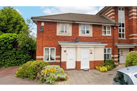 3 bedroom terraced house to rent, Linen Court, Salford, M3