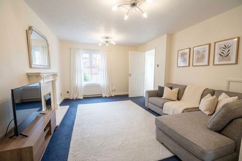 3 bedroom terraced house to rent, Linen Court, Salford, M3