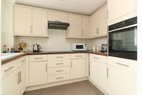 2 bedroom retirement property for sale, Beach Avenue, Birchington, Kent, CT7