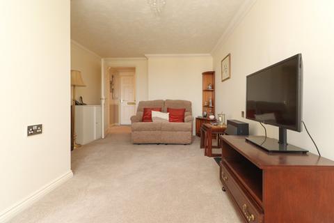 2 bedroom retirement property for sale, Beach Avenue, Birchington, Kent, CT7