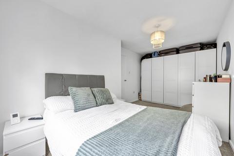 2 bedroom maisonette for sale, Linley Crescent, Romford, RM7