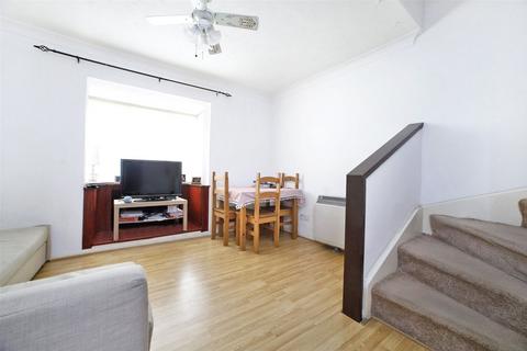 1 bedroom end of terrace house to rent, Oxley Close, London, SE1