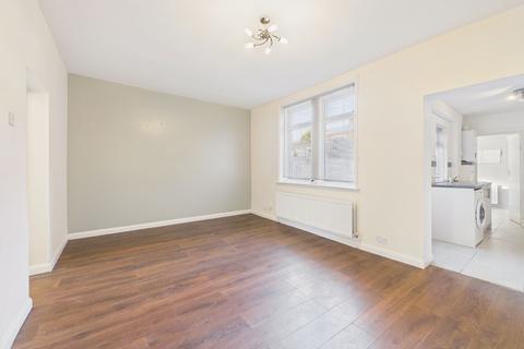 1 bedroom flat for sale, Park Terrace, Killingworth, NE12